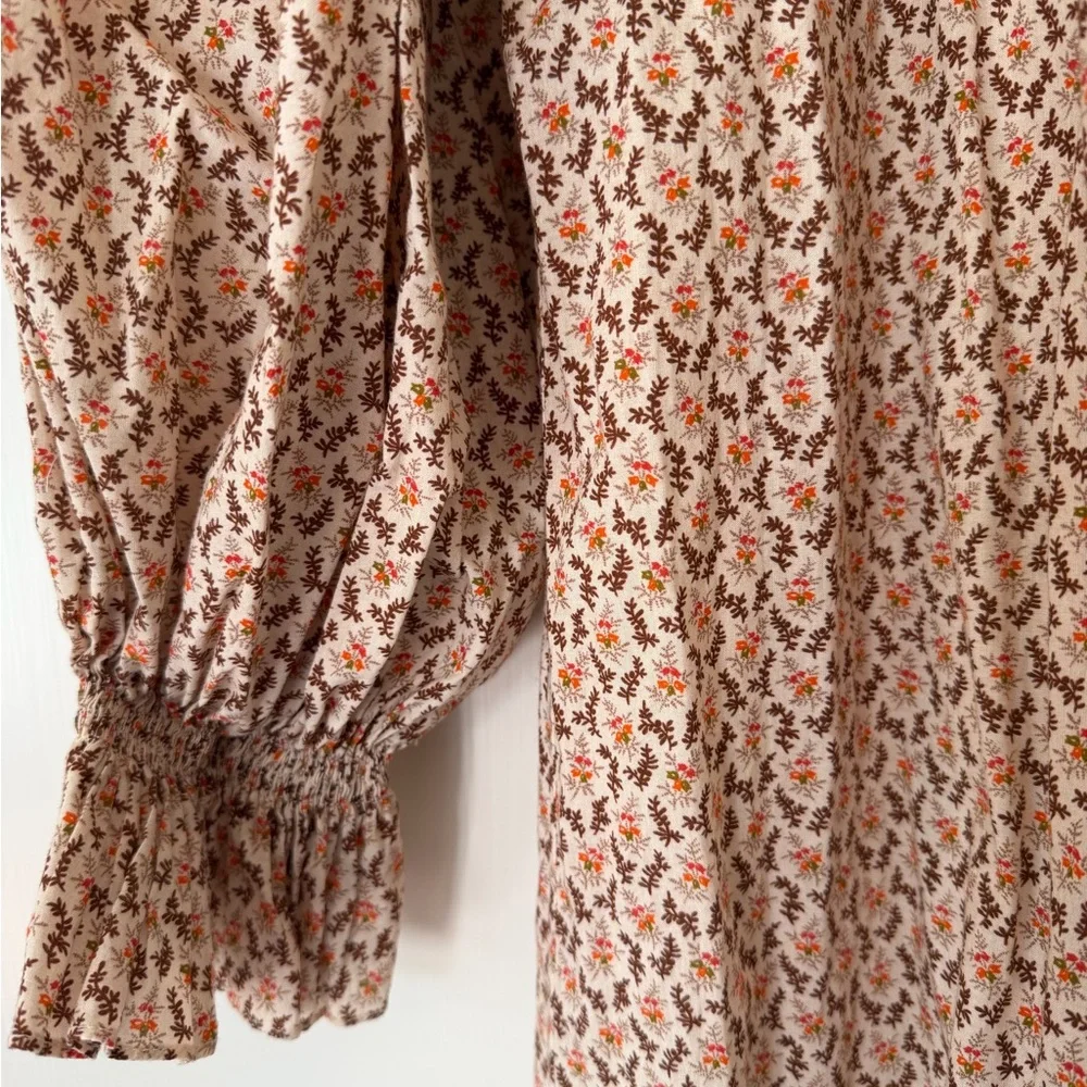 Doen Long Sleeve Dress in Cream Floral - Picture 5 of 8